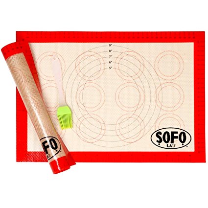 Silicone Baking Mats (Set of 2) with 1 Free Basting Brush Non Stick Silicon Liners for Trays & Pans - Pizza/Hot Dog/Sandwich/Cookie Making - Professional Quality